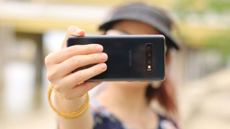 The Impact of Social Media Narcissism: Highlights, Body Pics, Entrepreneurial Lifestyles, and Mental Health