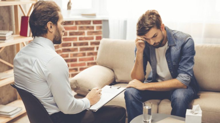 Life Coaching vs. Therapy: The Fine Line and Why the Trend is Dangerous